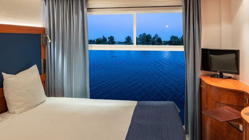 2-Bettkabine Oberdeck mit zu öffnendem Panoramafenster, Illustration (ca. 12 m²)