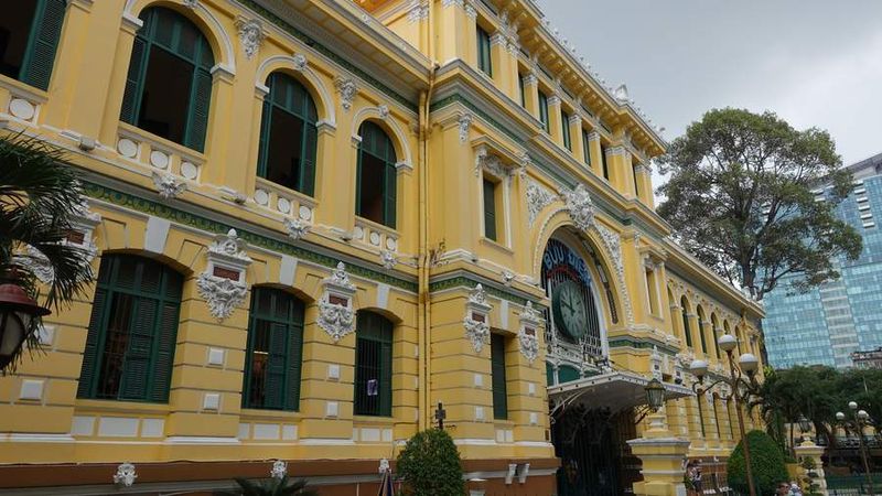 Hauptpostamt in Saigon