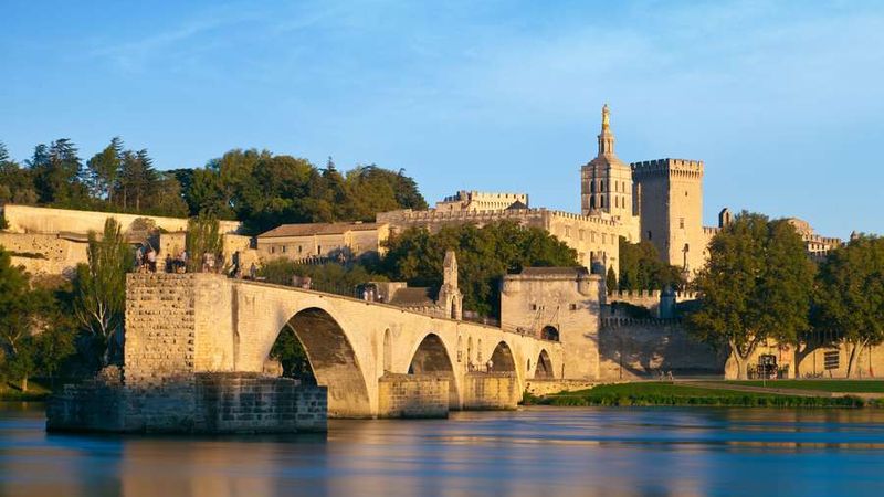 Pont d'Avignon und Papstpalast, Avignon