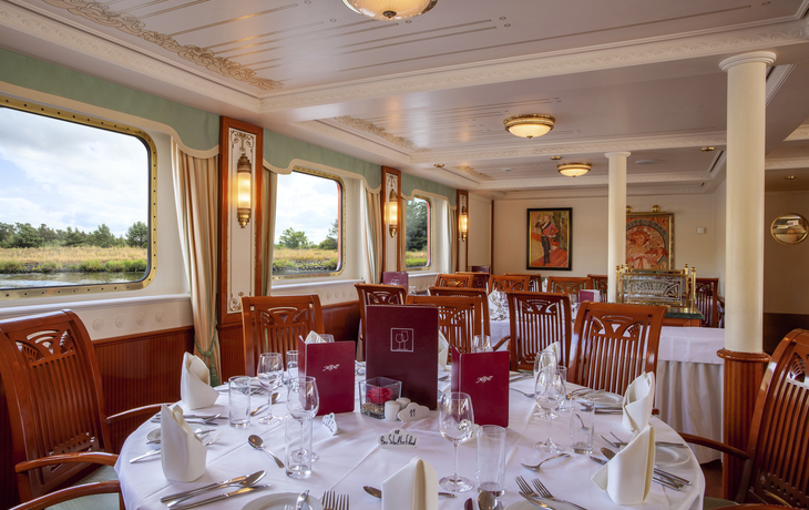Restaurant - © 