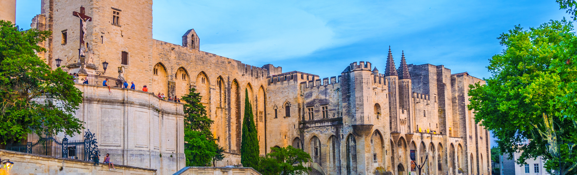 Papstpalast in Avignon - ©dudlajzov - stock.adobe.com