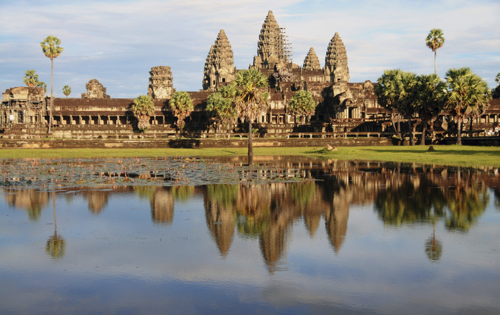 Mönch in Phnom Penh - © shutterstock_62331718