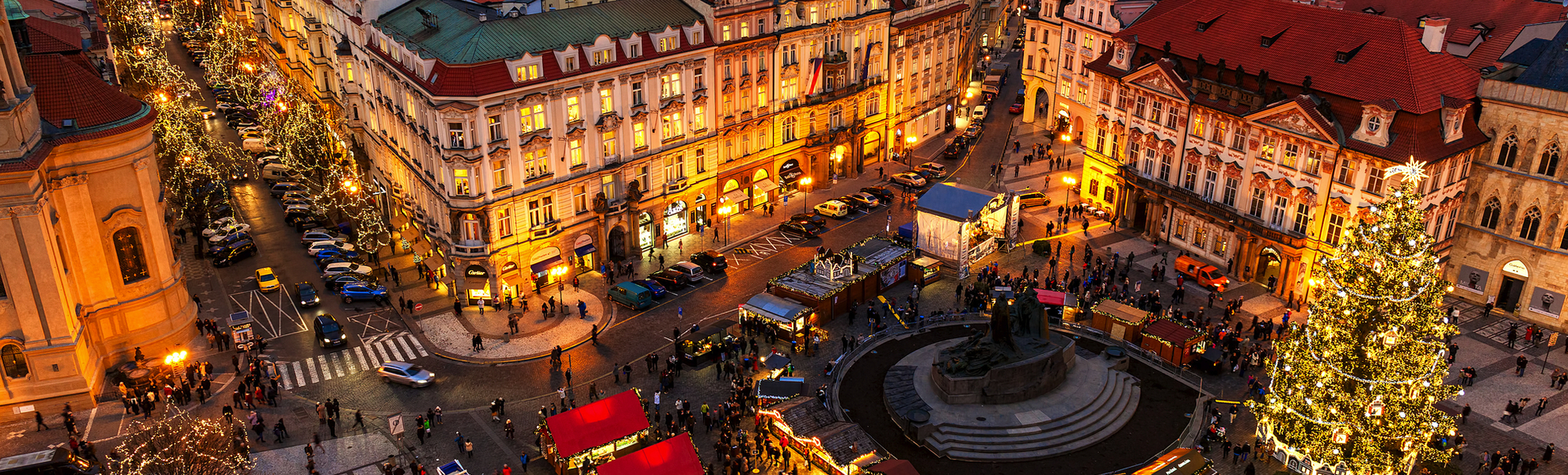 Altstädter Ring zur Weihnachtszeit in Prag - © Rostislav Glinsky - stock.adobe.com