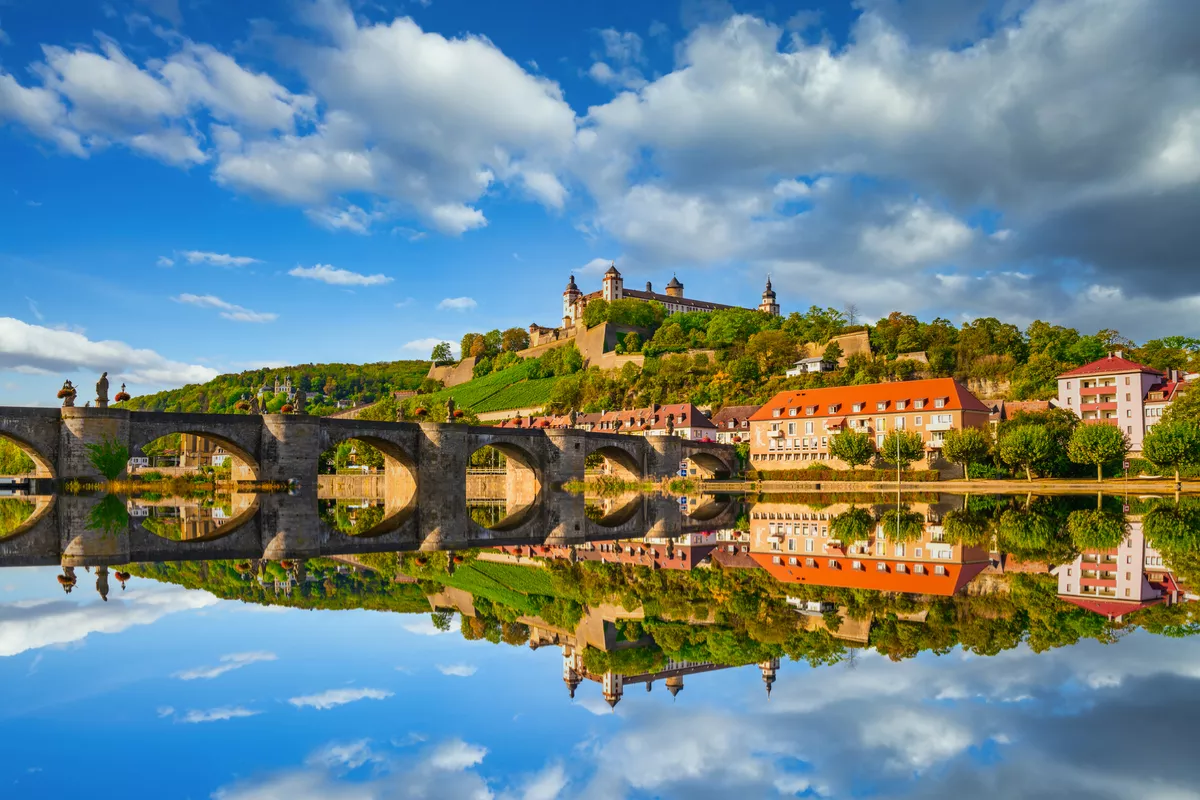 Festung Marienberg oberhalb von Würzburg in Unterfranken, Deutschland - © Pawel Pajor - stock.adobe.com Festung Marienberg oberhalb von Würzburg in Unterfranken, Deutschland - © Pawel Pajor - stock.adobe.com