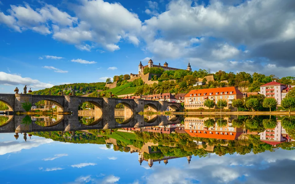 Festung Marienberg oberhalb von Würzburg in Unterfranken, Deutschland - © Pawel Pajor - stock.adobe.com Festung Marienberg oberhalb von Würzburg in Unterfranken, Deutschland - © Pawel Pajor - stock.adobe.com