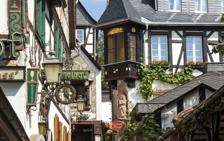Drosselgasse in Rüdesheim am Rhein - © sehbaer_nrw - stock.adobe.com