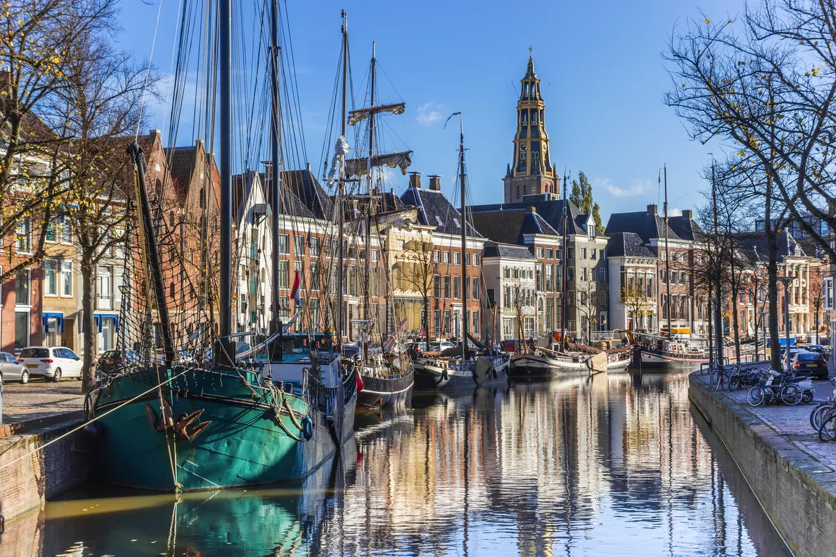 Segelschiff am Hoge der Aa in Groningen, Niederlande - ©venemama - stock.adobe.com Segelschiff am Hoge der Aa in Groningen, Niederlande - ©venemama - stock.adobe.com