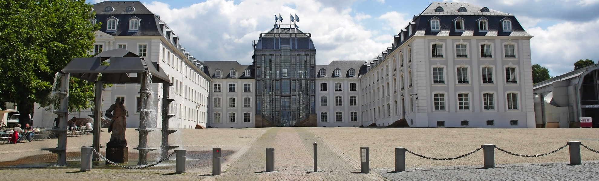Schloss Saarbrücken vom Alten Rathaus aus gesehen - © Tourismus Zentrale Saarland