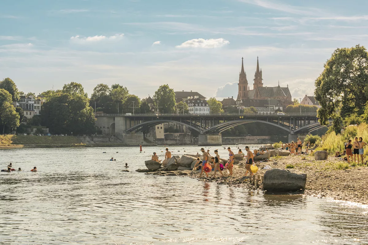 ST-Kurzclip Rheinschwimmen 2022 - © Basel Tourismus