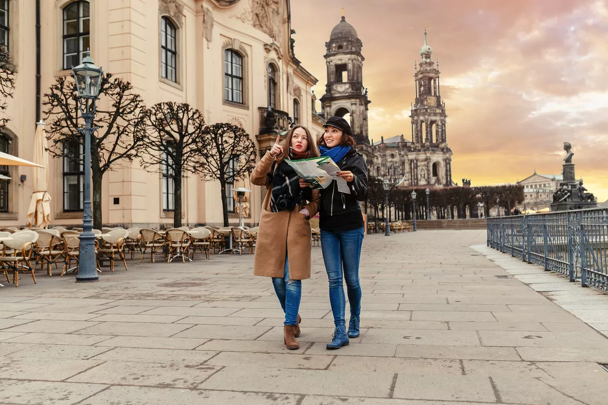 Sightseeing in Dresden im Winter - © EdNurg - stock.adobe.com