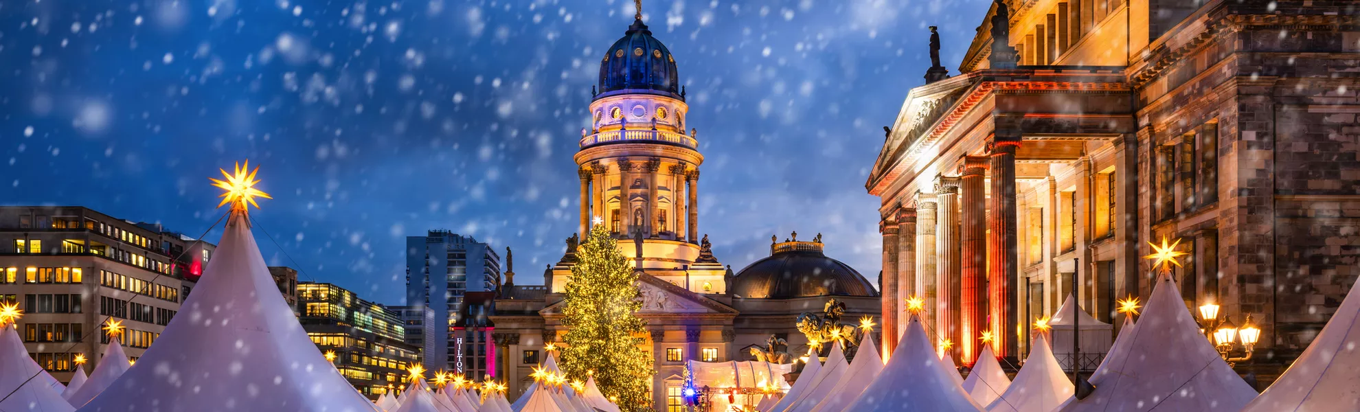 Weihnachtsmarkt am Gendarmenmarkt in Berlin, Deutschland - © eyetronic - stock.adobe.com
