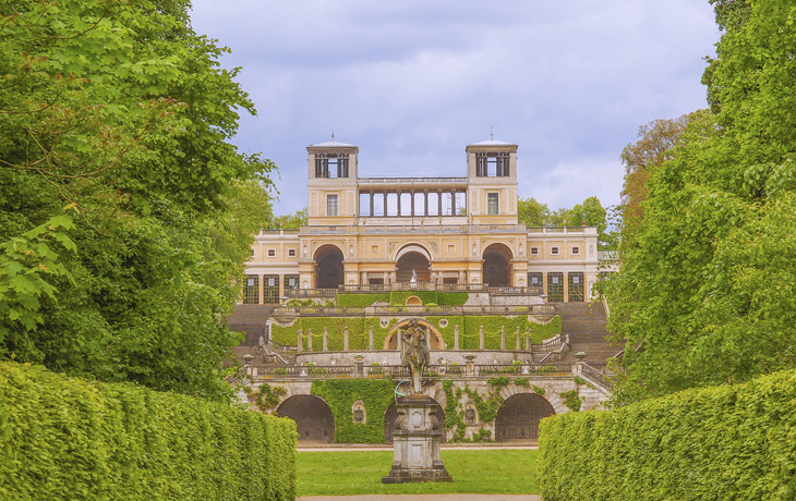 © shutterstock_235188985 - Orangerie im Park Sanssouci, Potsdam