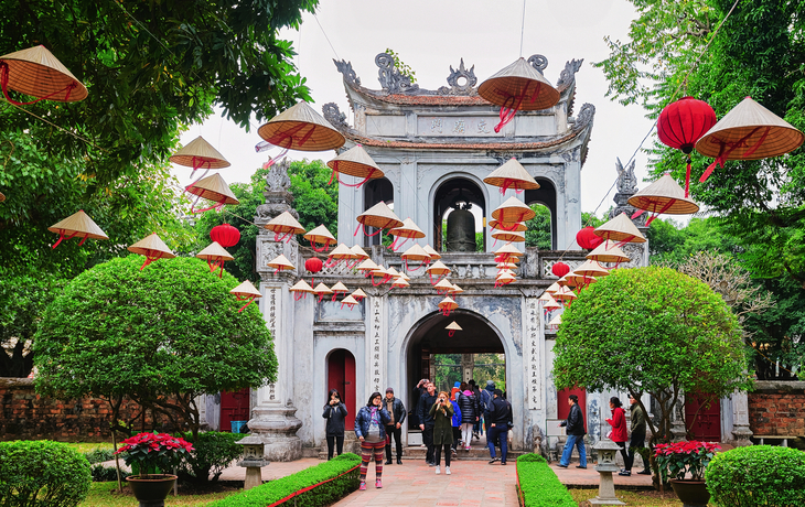Innenhof des Literaturtempels in Hanoi - © Roman Babakin - stock.adobe.com