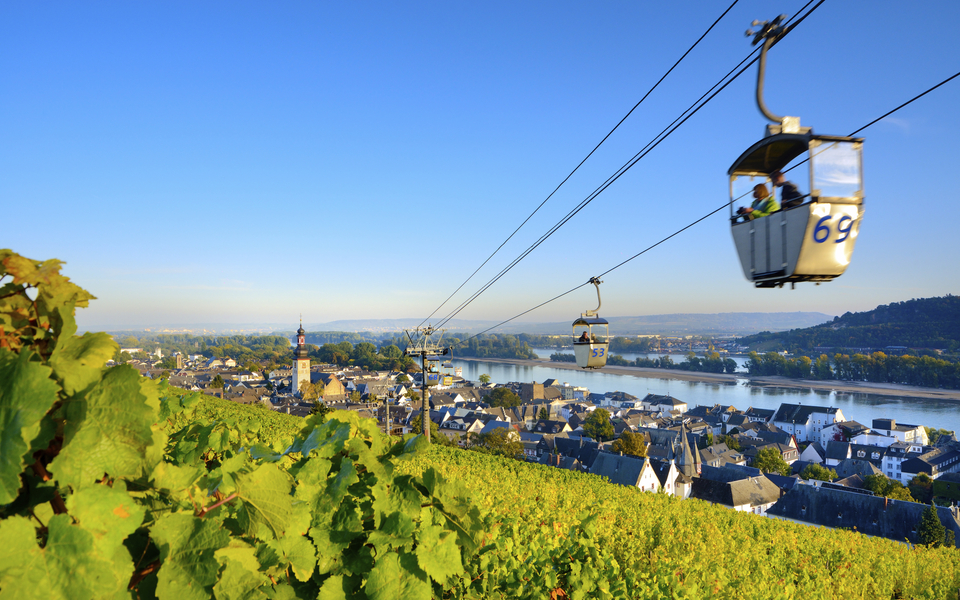Gondelfahrt in Rüdesheim am Rhein - © FRANCESCO CAROVILLANO
