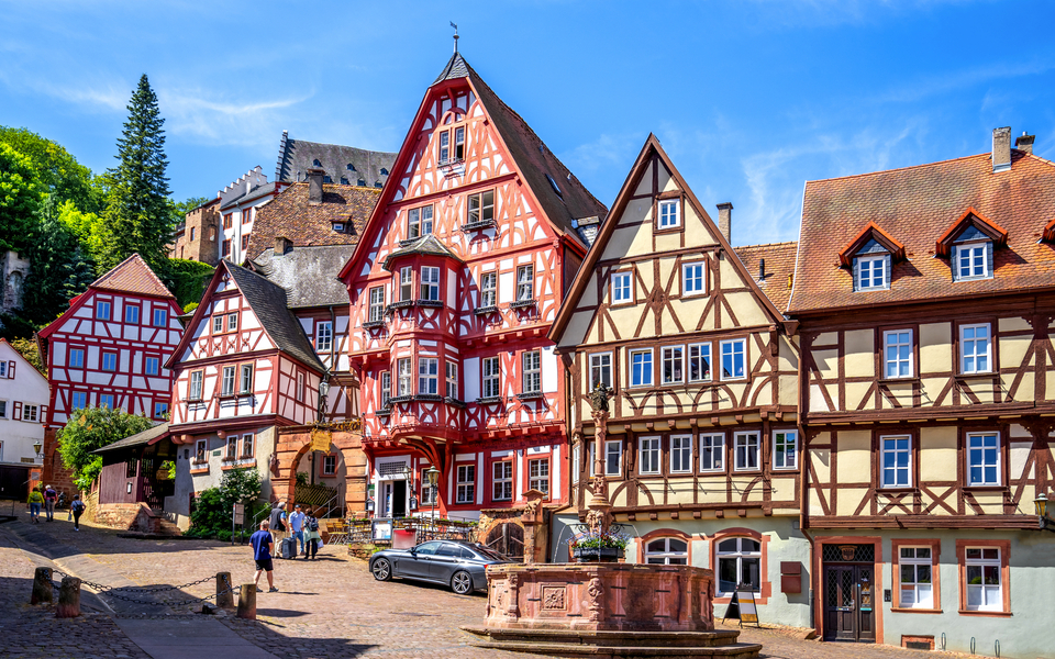 Alter Markt in Miltenberg - © Sina Ettmer - stock.adobe.com