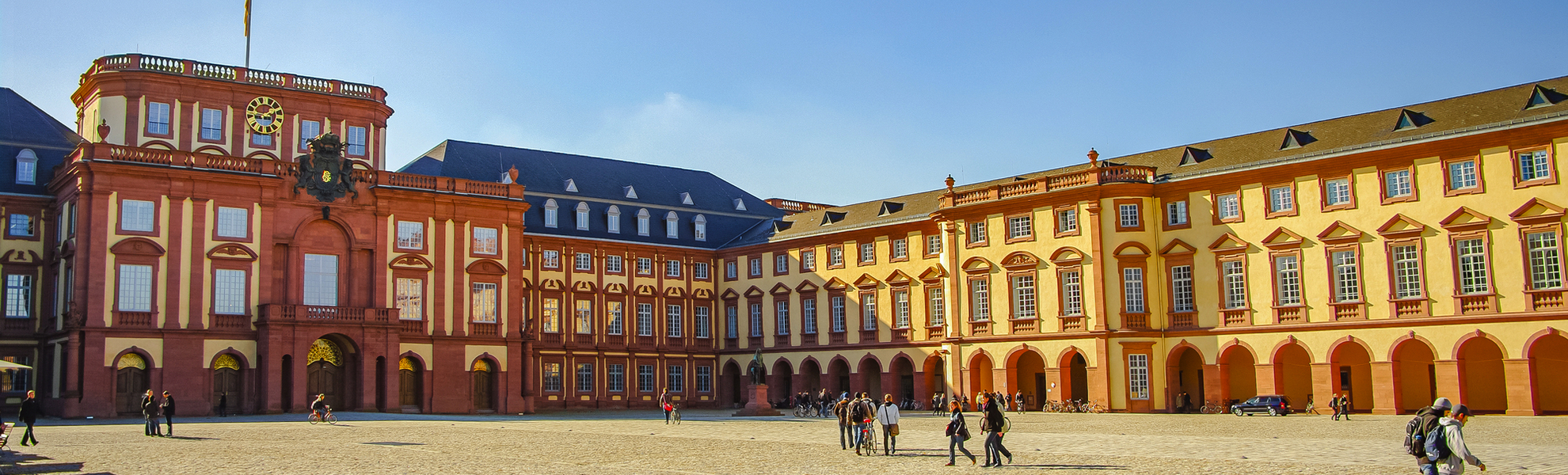 Panoramablick über den Universitätscampus von Mannheim - © neurobite - stock.adobe.com