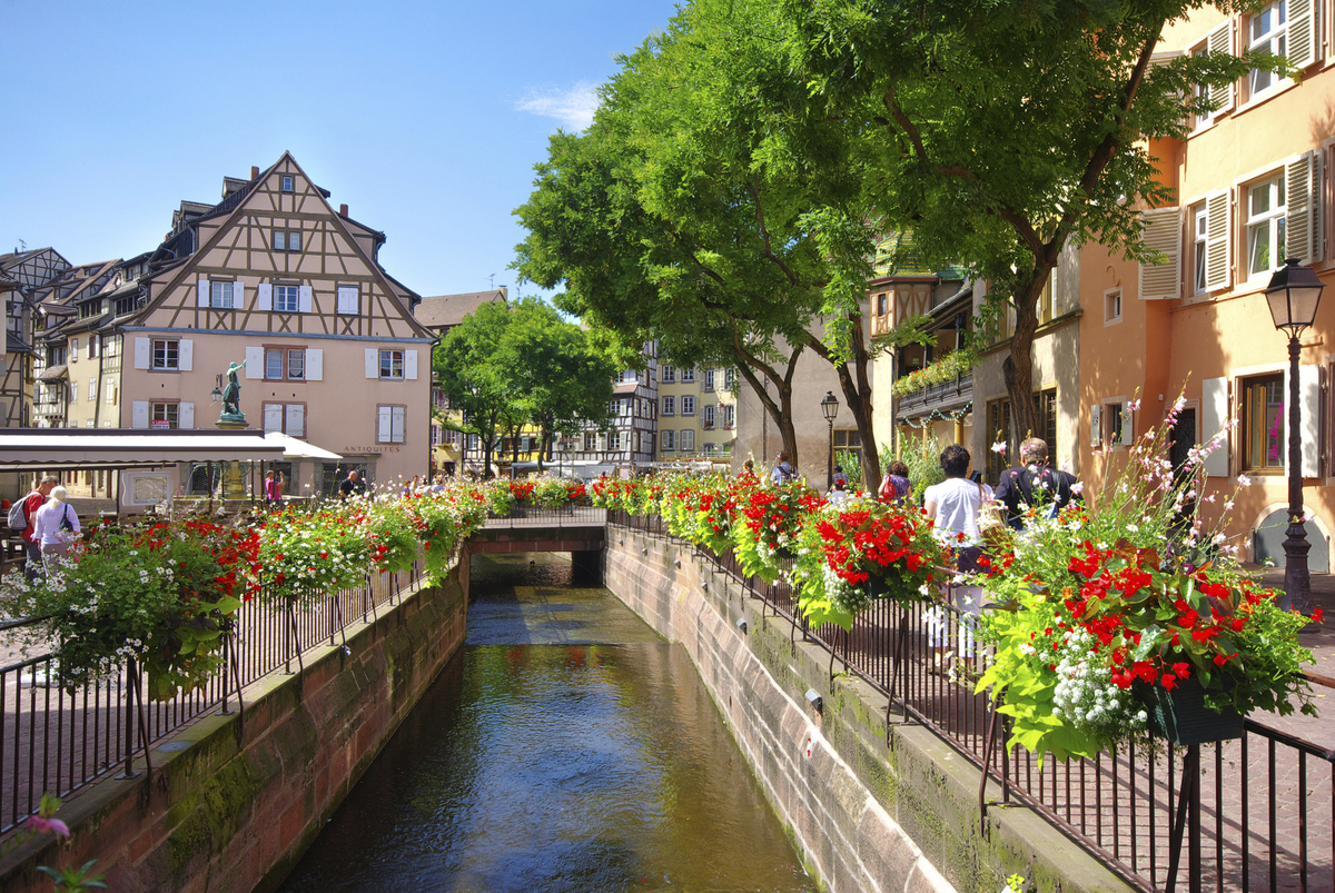 Scène urbaine dans la ville de Colmar , Alsace (Fr). - © Mellow10 - Fotolia
