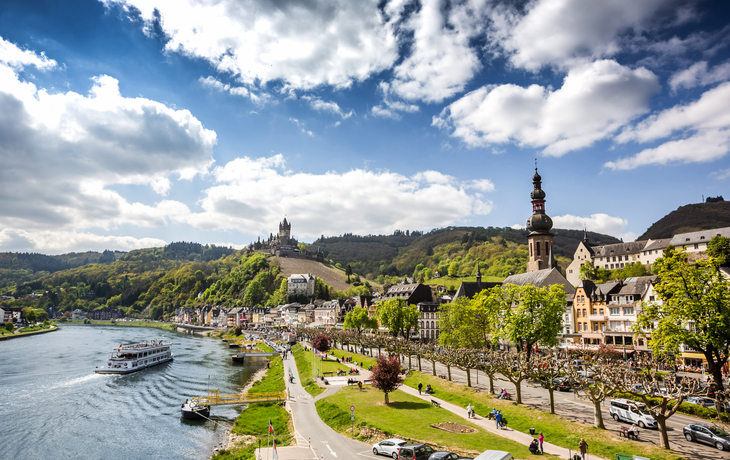 Flusshüpfen auf Rhein, Mosel und Saar mit MS Edelweiss
