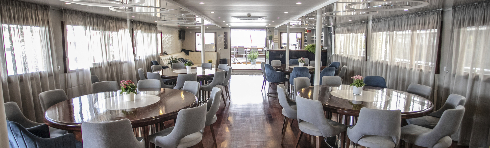 Restaurant MV Liberty