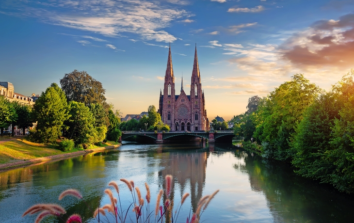 Kirche in Strasbourg - © Givaga - stock.adobe.com