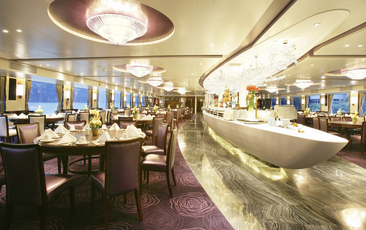 Restaurant Century Legend
