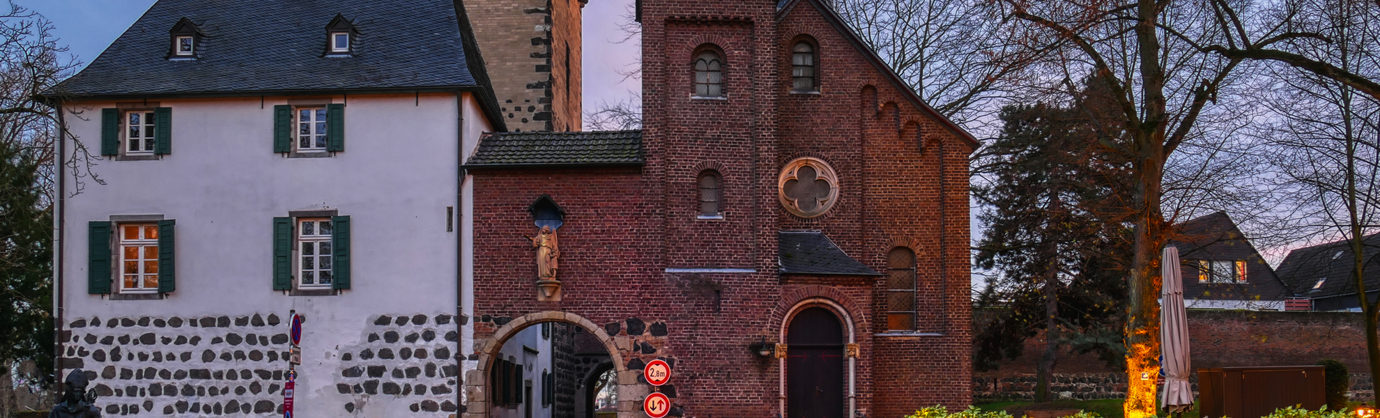 historisches Stadttor von Zons - © hespasoft - stock.adobe.com