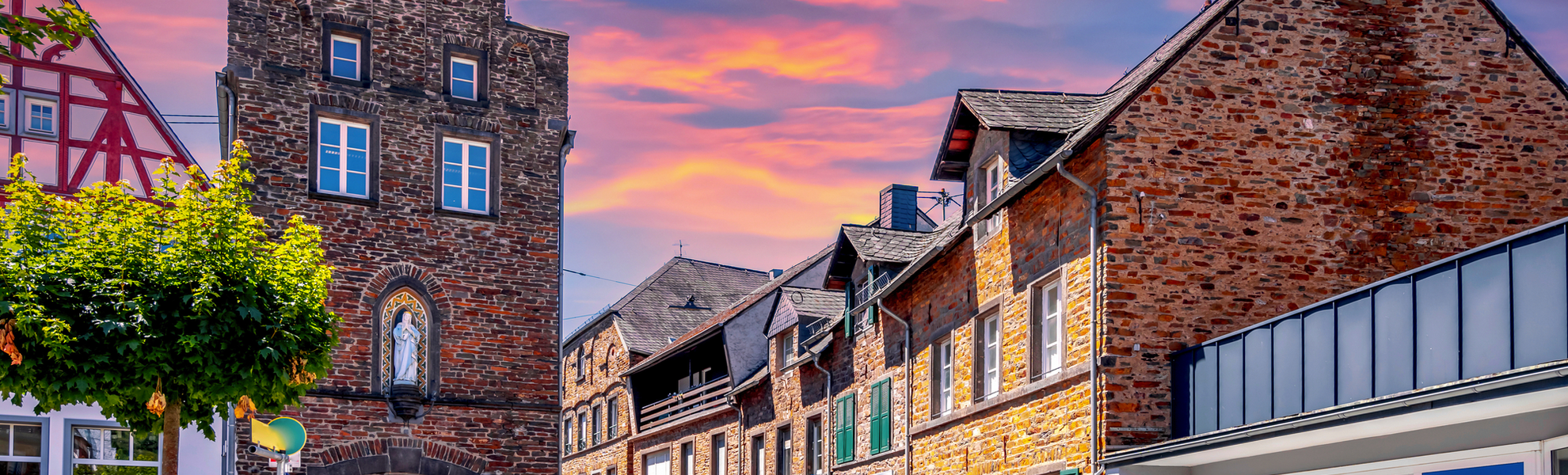 Marktplatz von Treis-Karden - © Sina Ettmer - stock.adobe.com