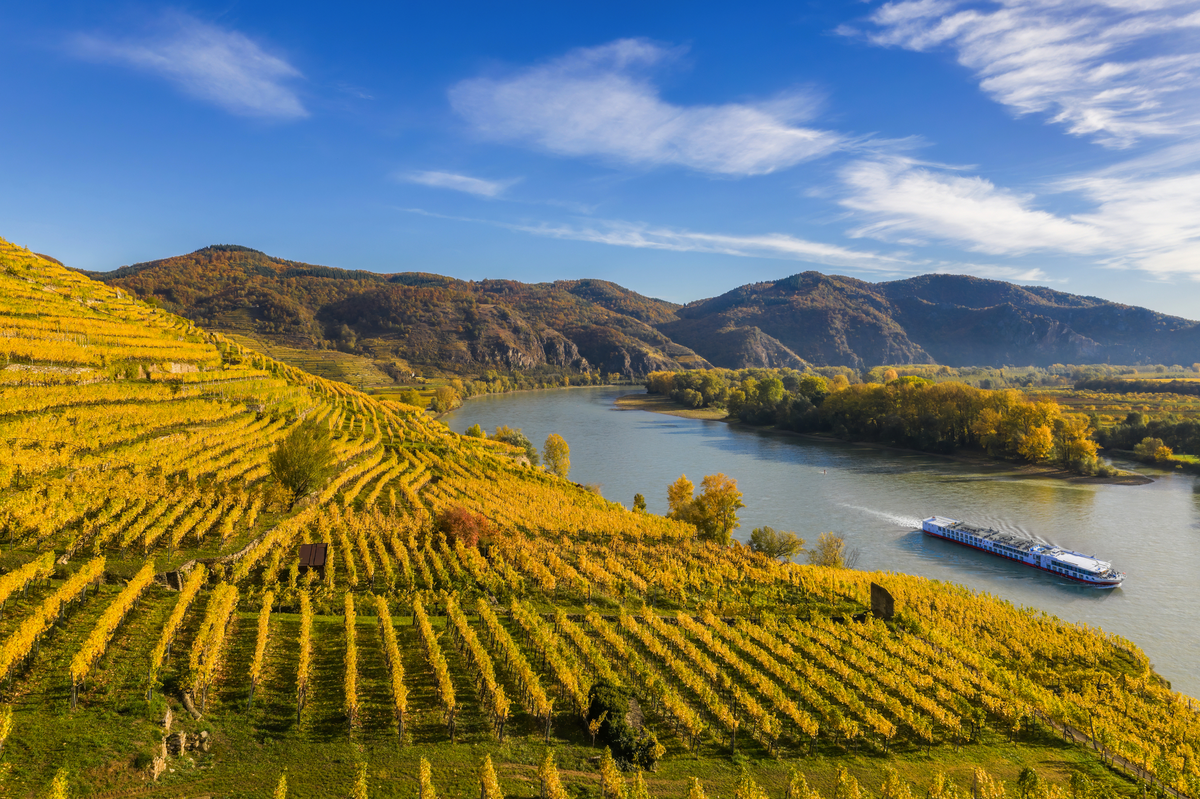 Herbstpanorama des Wachautals (Unesco-Weltkulturerbe)  - © Tomas Marek - stock.adobe.com