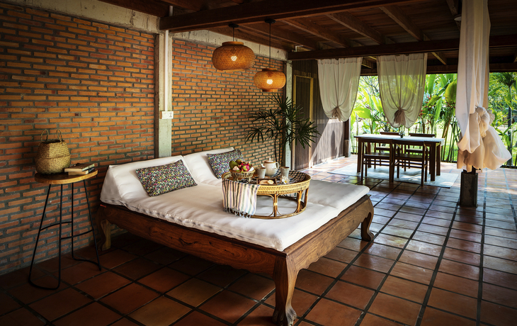 Premium Khmer Bungalow, Farmhouse Smiling Gecko