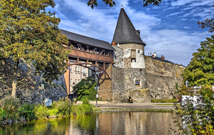 Turm der alten Stadtmauer von Andernach - © bbsferrari - stock.adobe.com