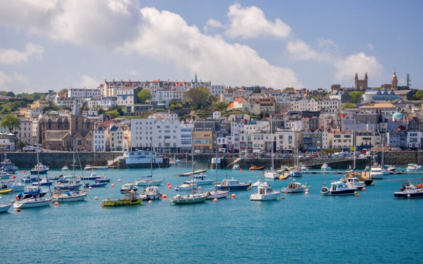 Guernsey Hafen der britischen Kanalinsel Guernsey
